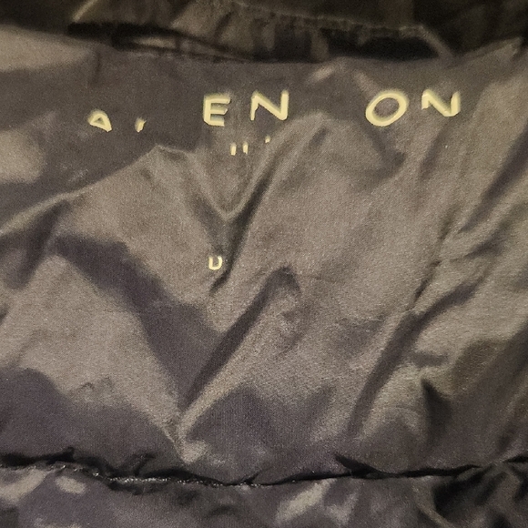 Men's Navy Blue Puffer Jacket - Picture 5 of 8